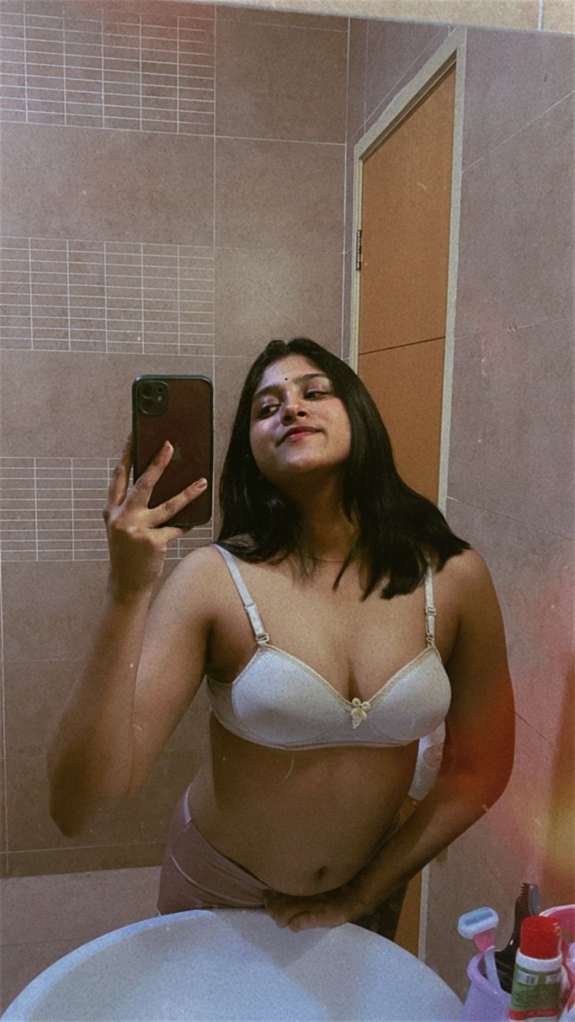 Desi Cute Beautiful Cuckold Sexy Instagram Influencer Homemade Modeling Full Nude Show, Fingering, F #T0G5Dv4b